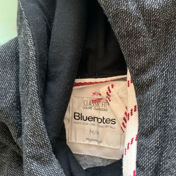 Bluenotes turtle neck sweater. - Picture 2 of 4